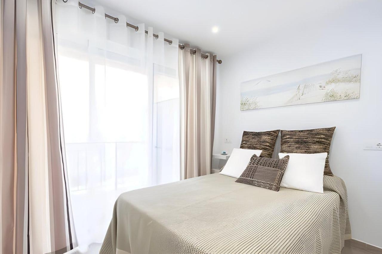 Ap. 2 Habitaciones- Los Boliches フエンヒロラ エクステリア 写真
